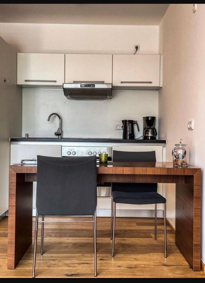 Zimmer - Modernes Apartment Mit 45 Qm. 施特劳宾 外观 照片