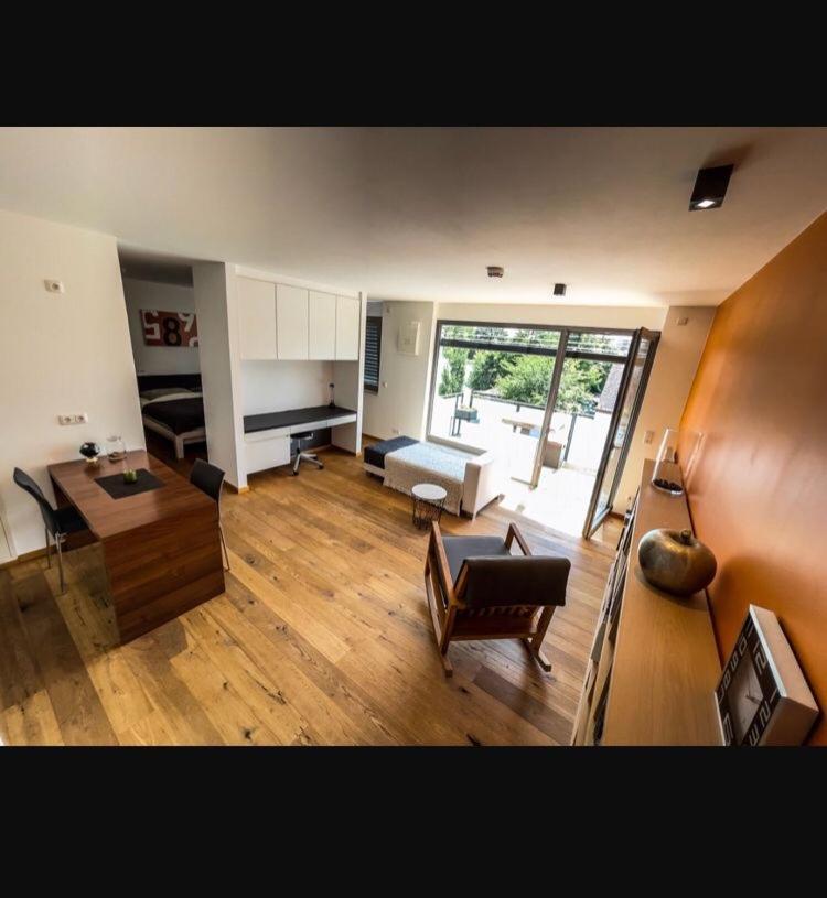 Zimmer - Modernes Apartment Mit 45 Qm. 施特劳宾 外观 照片